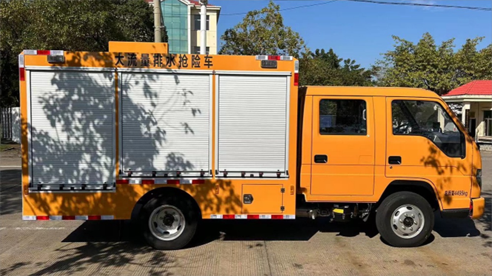 1000m3中大型排水搶險(xiǎn)車（雙排）